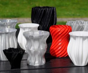 Scripted Vases 3D Models