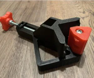 Reverse Corner Clamp With Pocket Hole Cutouts 3D Models