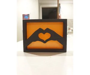 Heart Hands Shelf Ornament 3D Models